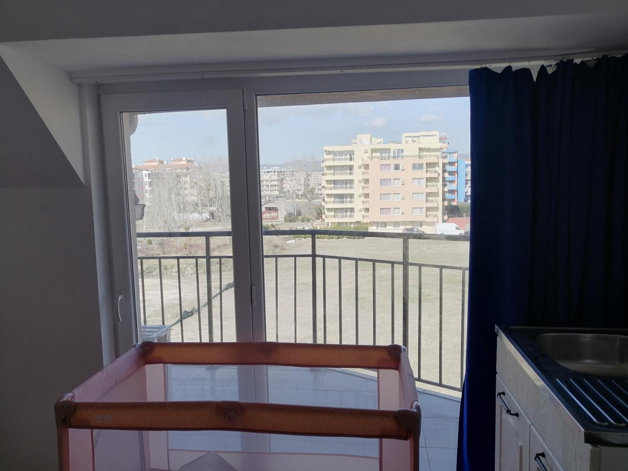 Къща За Гости "Arawana" Pantai Sunny Luaran gambar